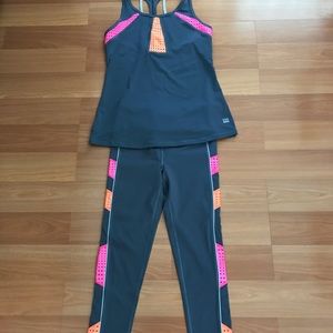 SOLD!!VSX sport work out outfits size XS